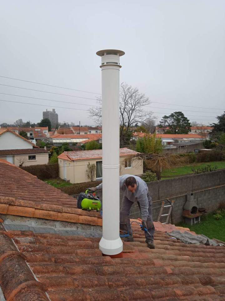 Pose conduit de fumée Rezé